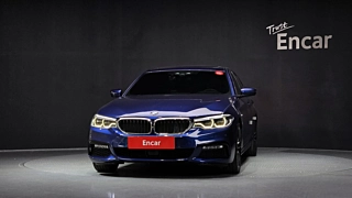 BMW 5-SERIES G30 2017