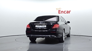 MERCEDES BENZ E-CLASS W213 2019