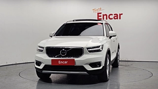 VOLVO XC40 2018