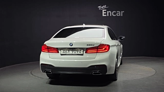 BMW 5-SERIES G30 2019