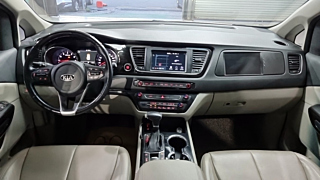 KIA CARNIVAL 2018
