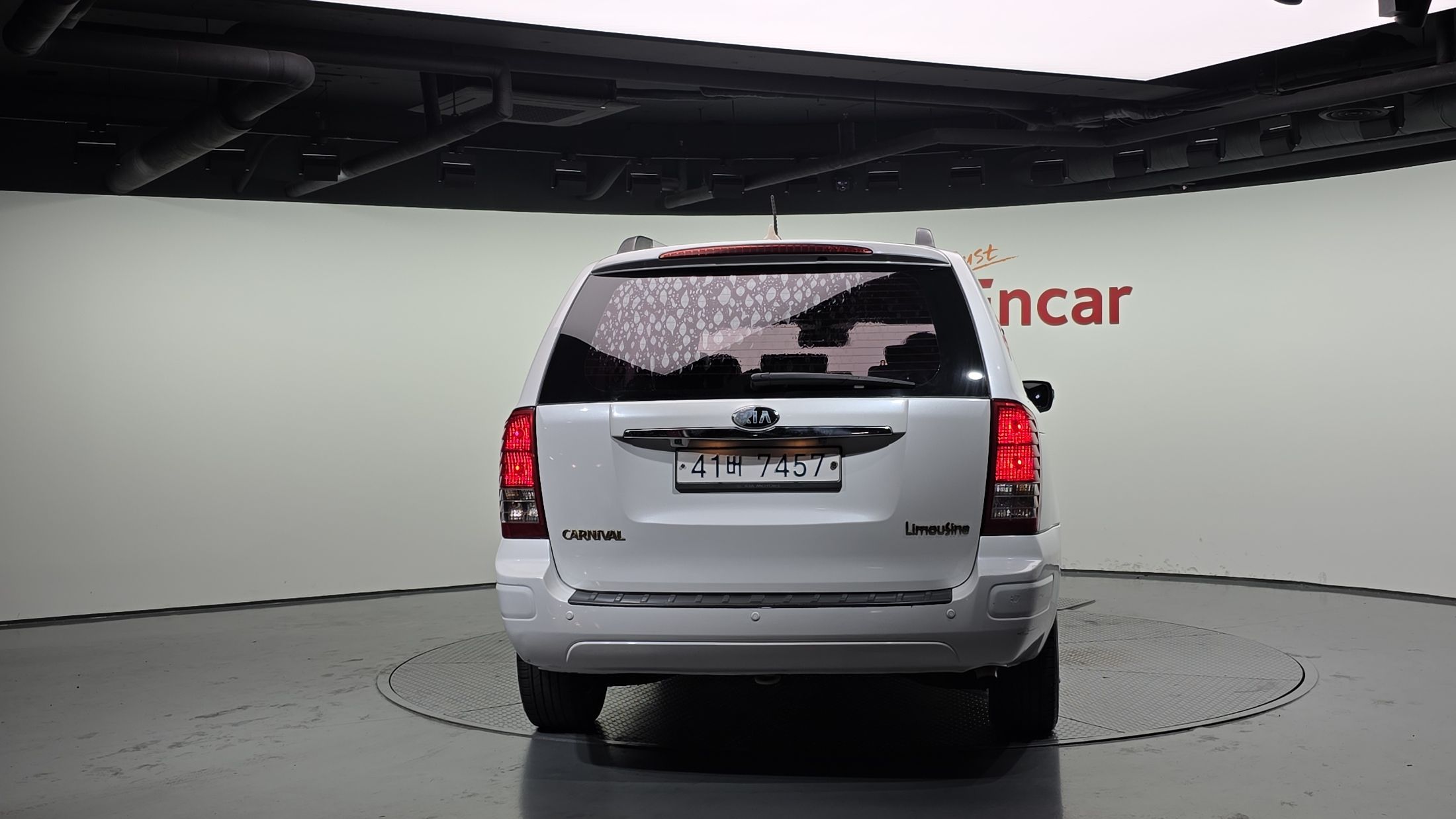 KIA CARNIVAL R 2013