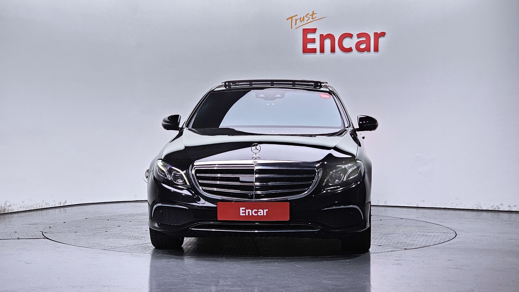 MERCEDES BENZ E-CLASS W213 2017