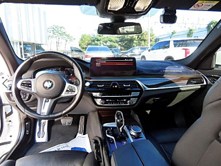 BMW 5-SERIES G30 2021