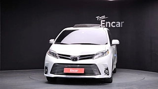 TOYOTA SIENNA 2020