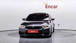 BMW 5-SERIES G30 2019
