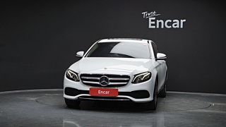MERCEDES BENZ E-CLASS W213 2019