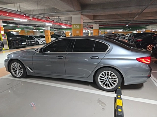 BMW 5-SERIES G30 2020
