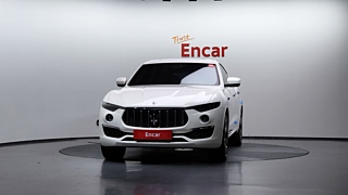 MASERATI LEVANTE 2020