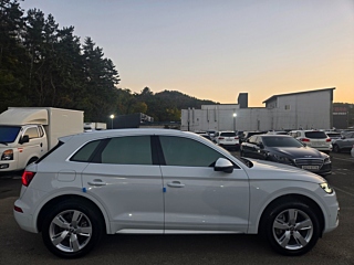 AUDI Q5 FY 2020