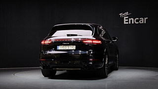 PORSCHE CAYENNE PO536 2019