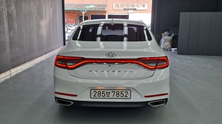 HYUNDAI GRANDEUR IG 2016