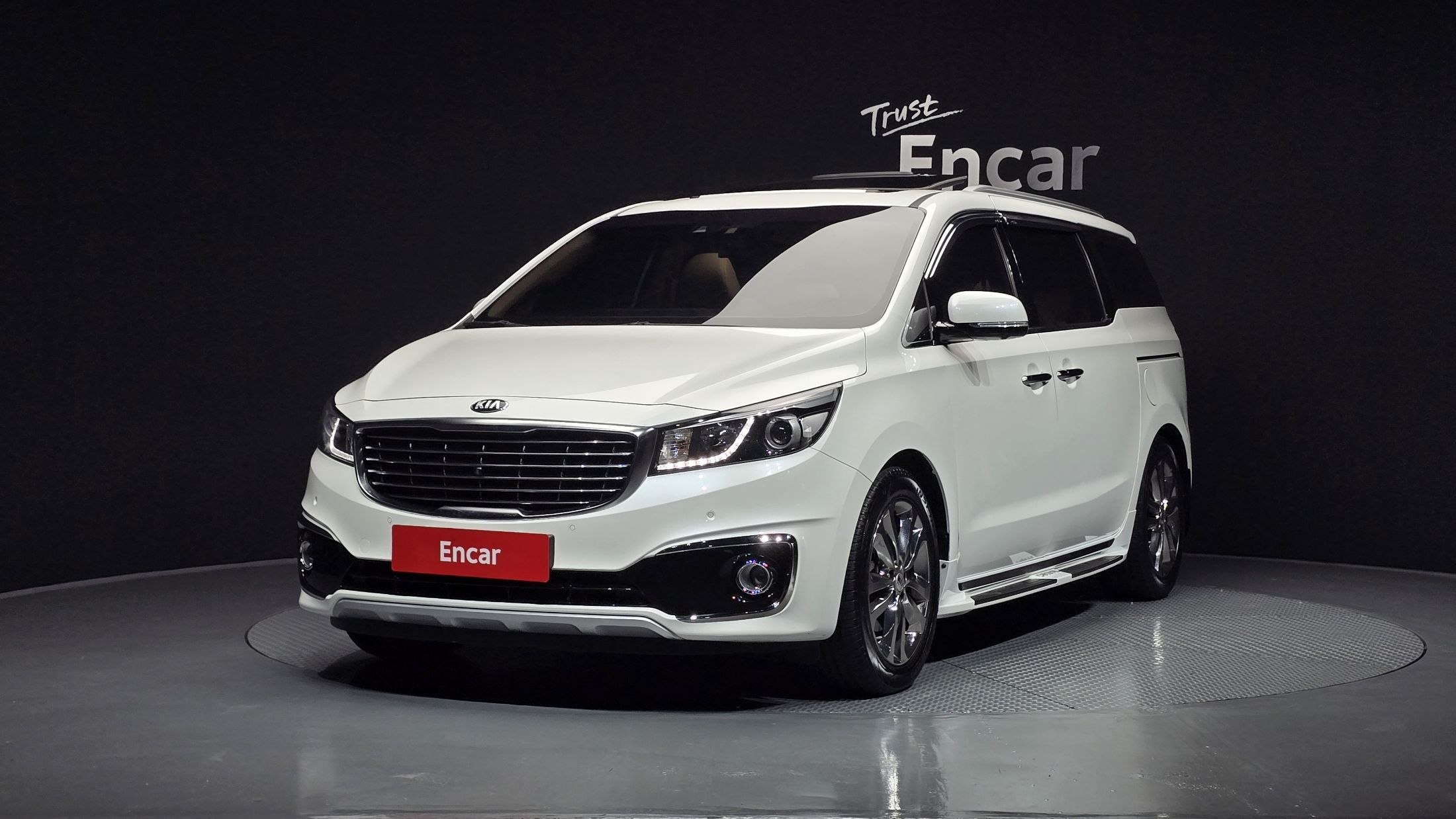 KIA CARNIVAL 2016