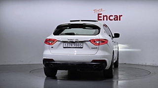MASERATI LEVANTE 2019