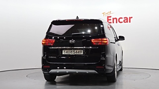 KIA CARNIVAL 2018