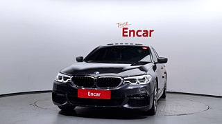 BMW 5-SERIES G30 2019
