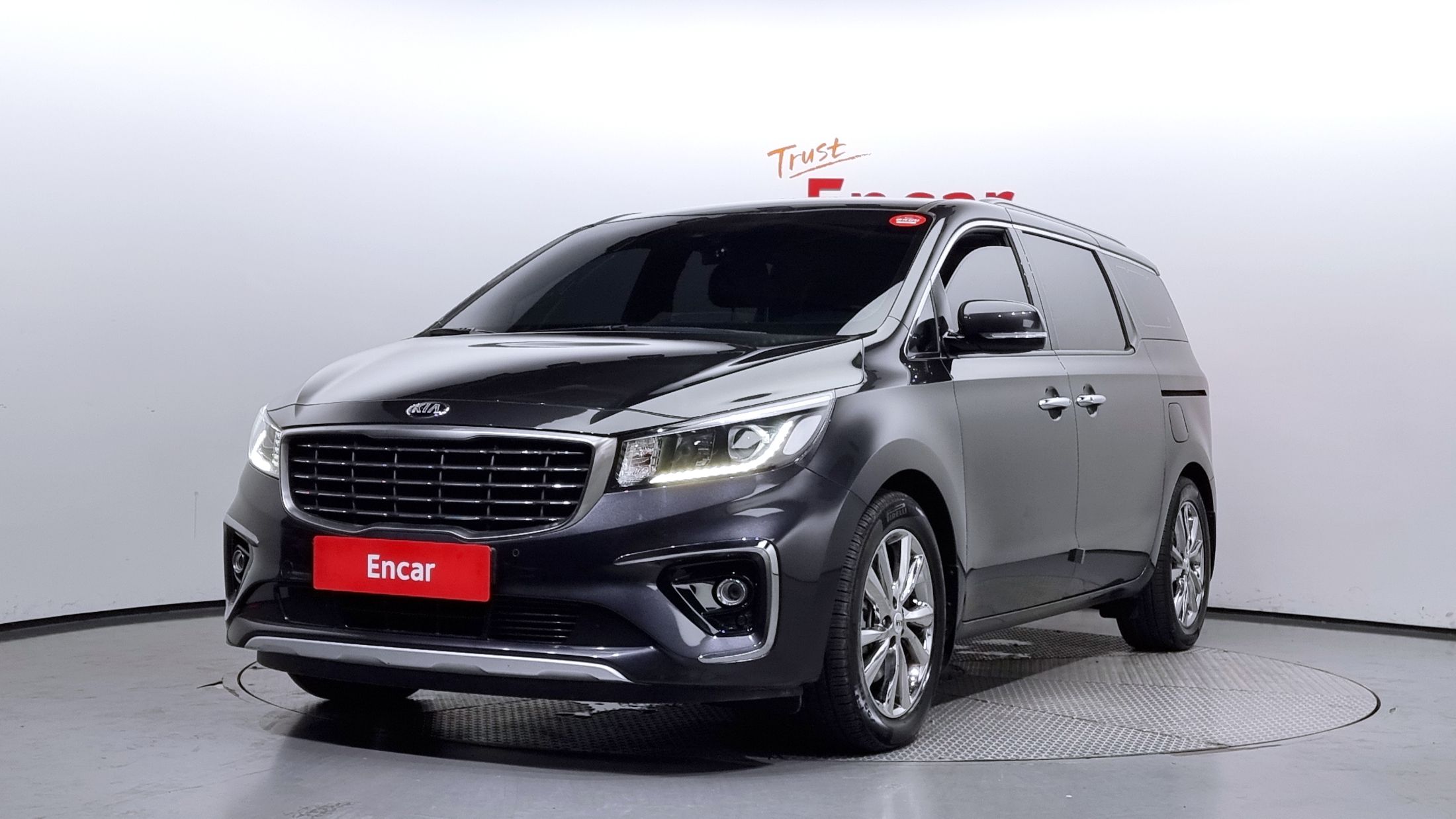 KIA CARNIVAL 2018