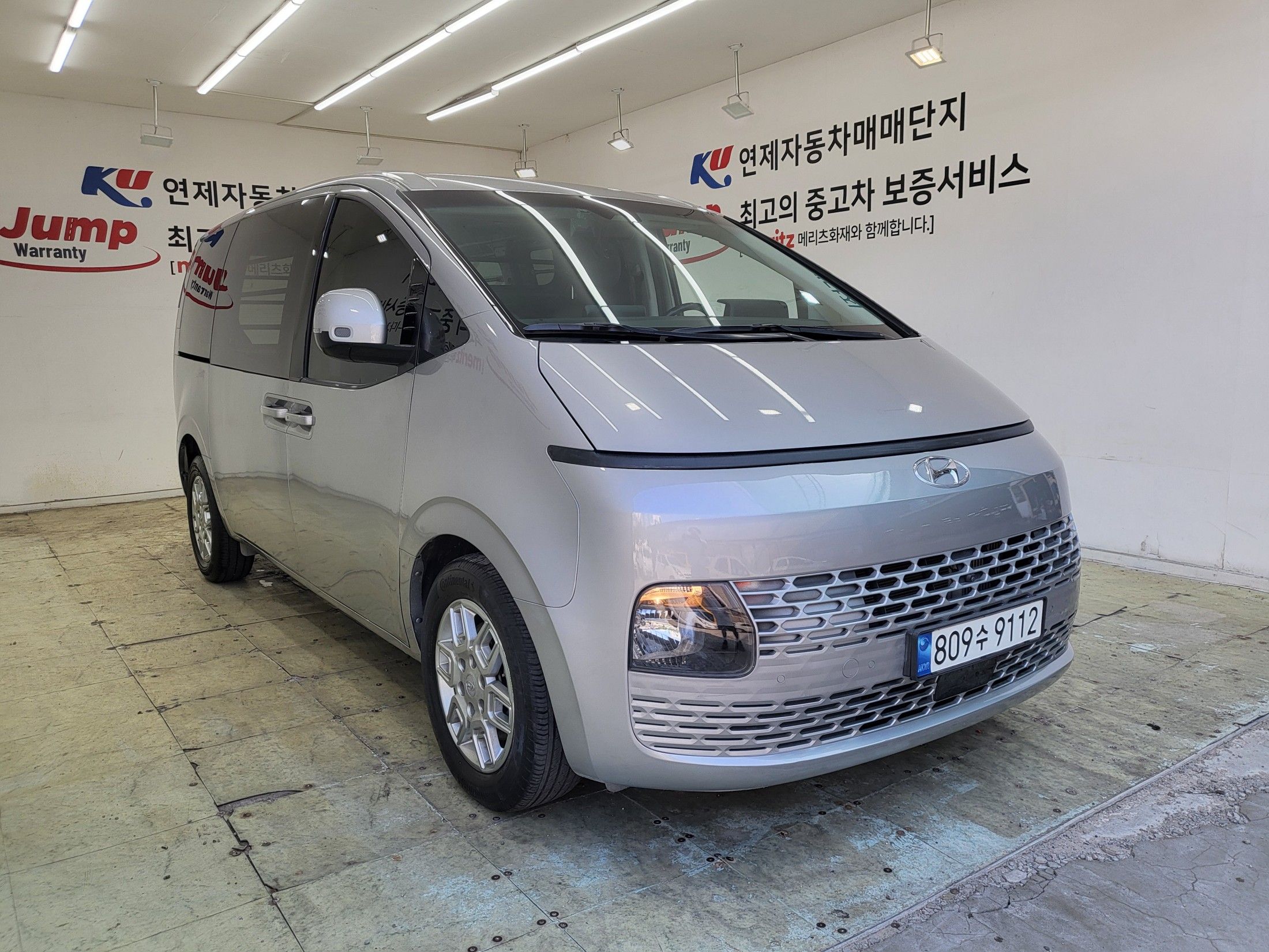 HYUNDAI STARIA 2023