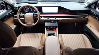 HYUNDAI GRANDEUR GN7 2025