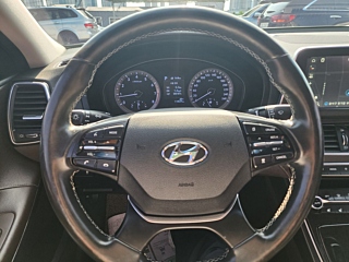 HYUNDAI GRANDEUR IG 2017