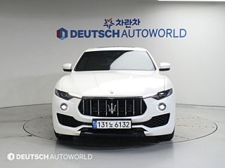 MASERATI LEVANTE 2018