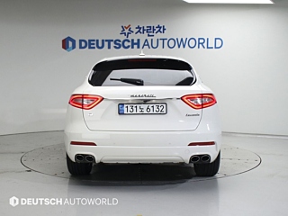 MASERATI LEVANTE 2018