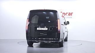 HYUNDAI STARIA  L3.5 Lounge 9 Seater 2025