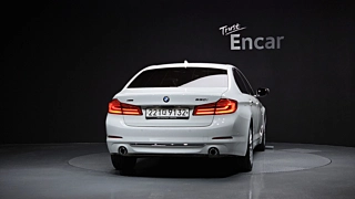 BMW 5-SERIES G30 2018