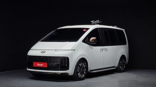 HYUNDAI STARIA  Lounge 7 Seater 2023