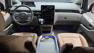 HYUNDAI STARIA  Lounge 7 Seater 2023