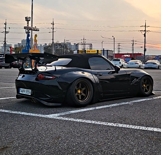 Заказать MAZDA MX-5