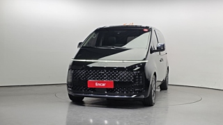 HYUNDAI STARIA 2025