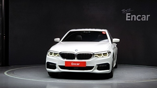 BMW 5-SERIES G30 2019
