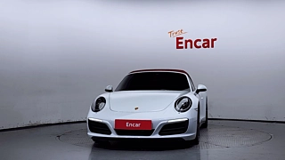 PORSCHE 911 2016