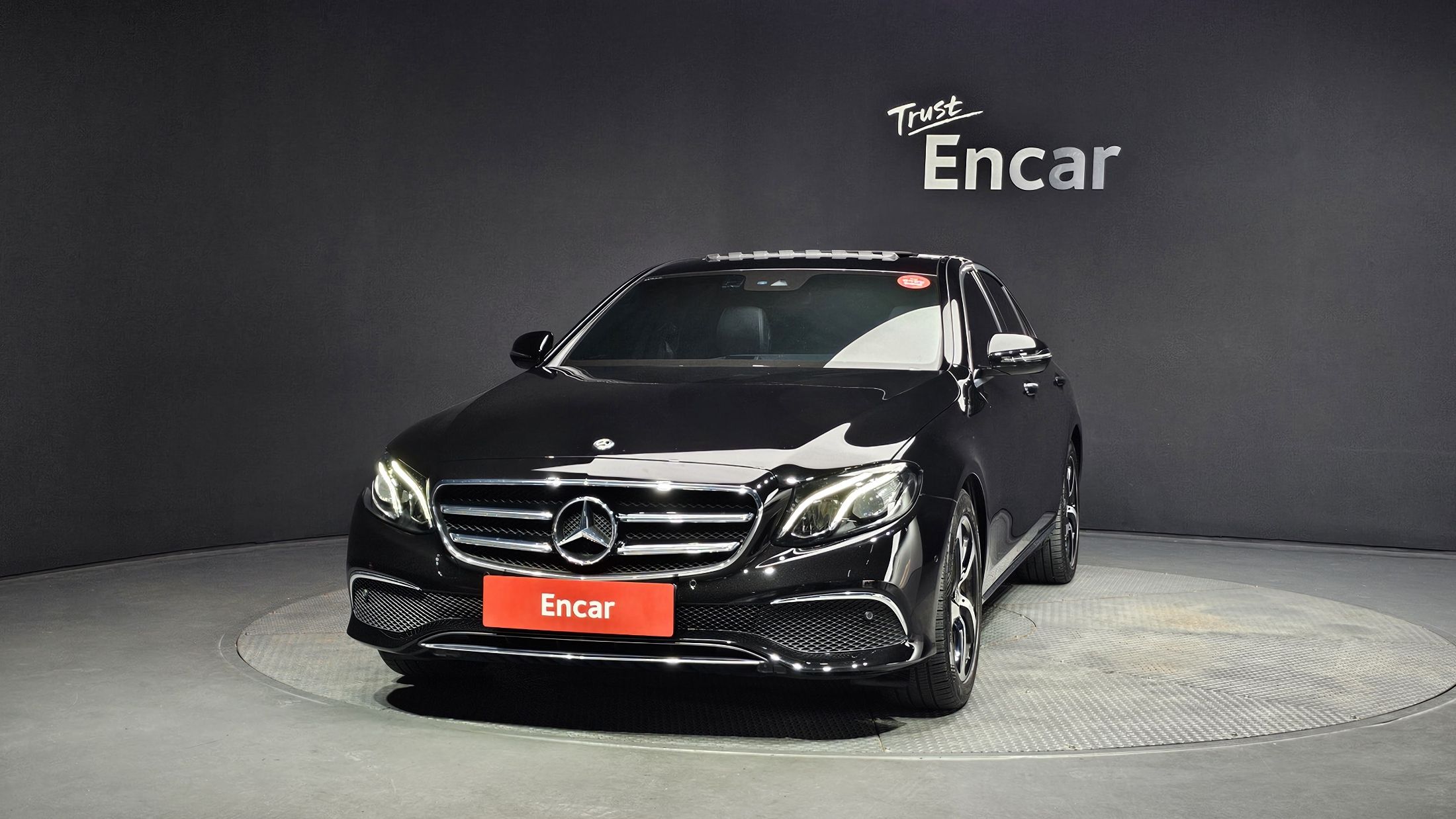 MERCEDES BENZ E-CLASS W213 2020