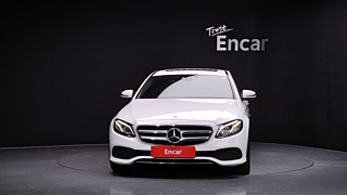 MERCEDES BENZ E-CLASS W213 2016