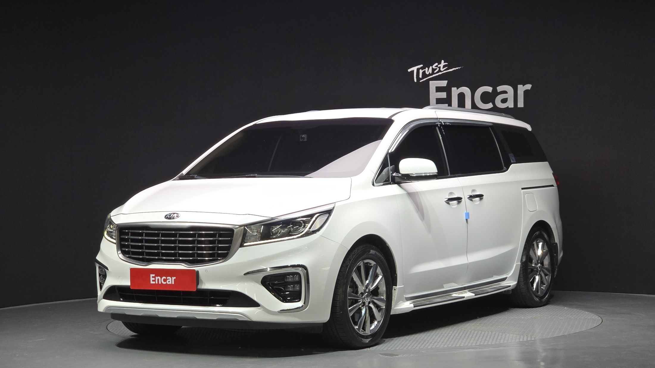 KIA CARNIVAL 2019