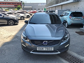 VOLVO V60 CROSS COUNTRY 2017