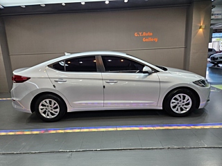 HYUNDAI AVANTE AD 2016