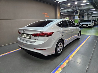 HYUNDAI AVANTE AD 2016