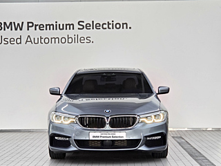 BMW 5-SERIES G30 2017