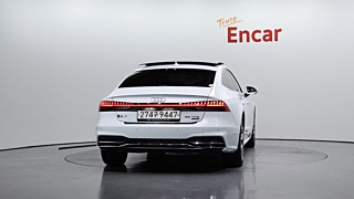 AUDI A7 4K 2020