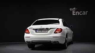 MERCEDES BENZ E-CLASS W213 2019