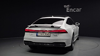 AUDI A7 4K 2022