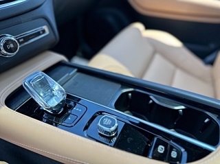 VOLVO XC90 2025