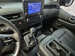 HYUNDAI STARIA 2022