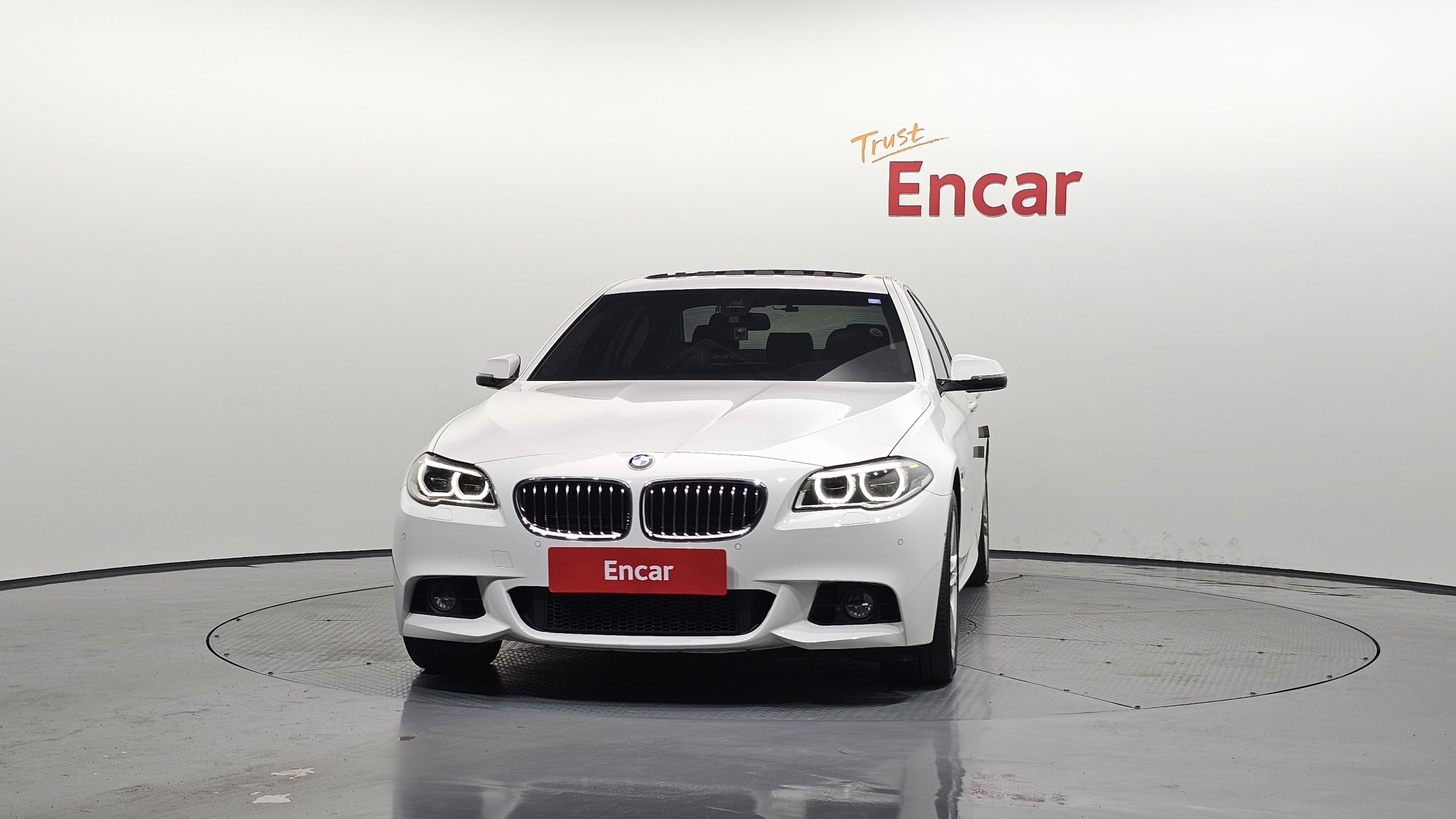 BMW 5-SERIES F10 2016