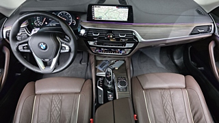 BMW 5-SERIES G30 2019