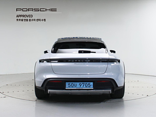 PORSCHE TAYCAN 2024