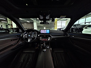 BMW 5-SERIES G30 2021